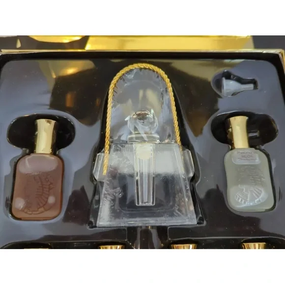 Marilyn Miglin Perfume Gift with Crystal Refillable Bottle 6 Scents BNIB - Picture 2 of 6